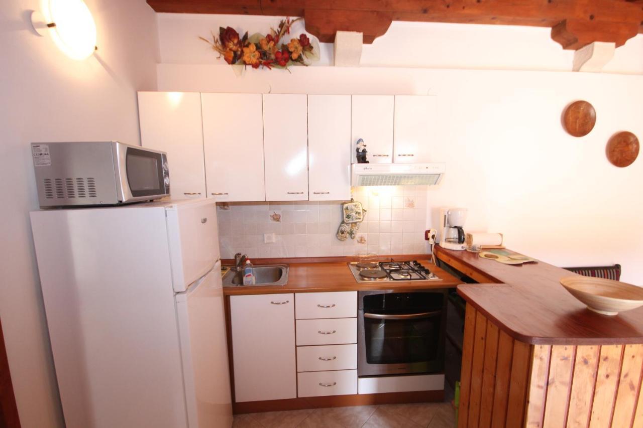 Apartments With A Parking Space Veli Losinj, Losinj - 8029 Zewnętrze zdjęcie